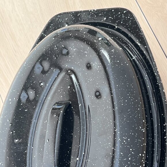 Vintage Black Speckled Oval Enamelware Roaster Pan & Lid  8" X 13" DISPLAY/PROP - Picture 10 of 16